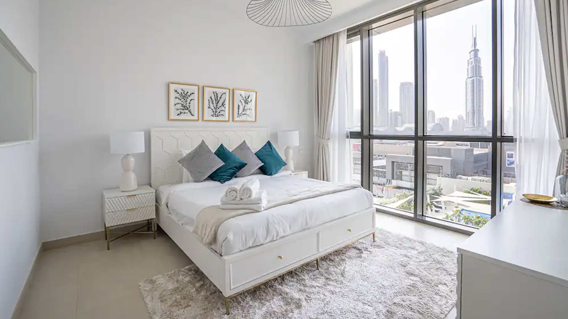 Apartment in Downtown Dubai, Dubai, UAE, 3 bedrooms, 145 sq.m. No. 27475 - 1