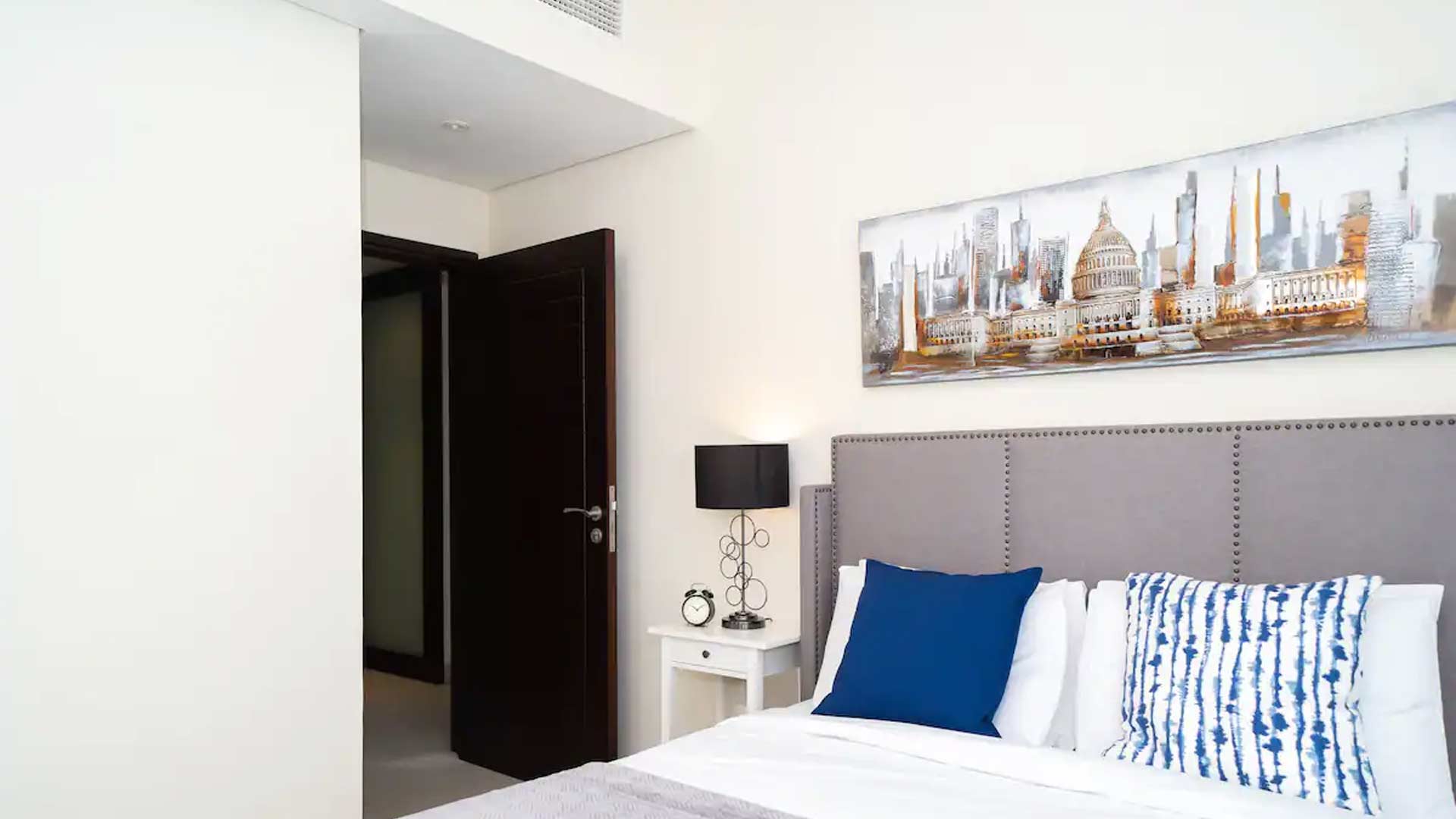 Apartment in Downtown Dubai, Dubai, UAE, 1 bedroom, 86 sq.m. No. 27491 - 1