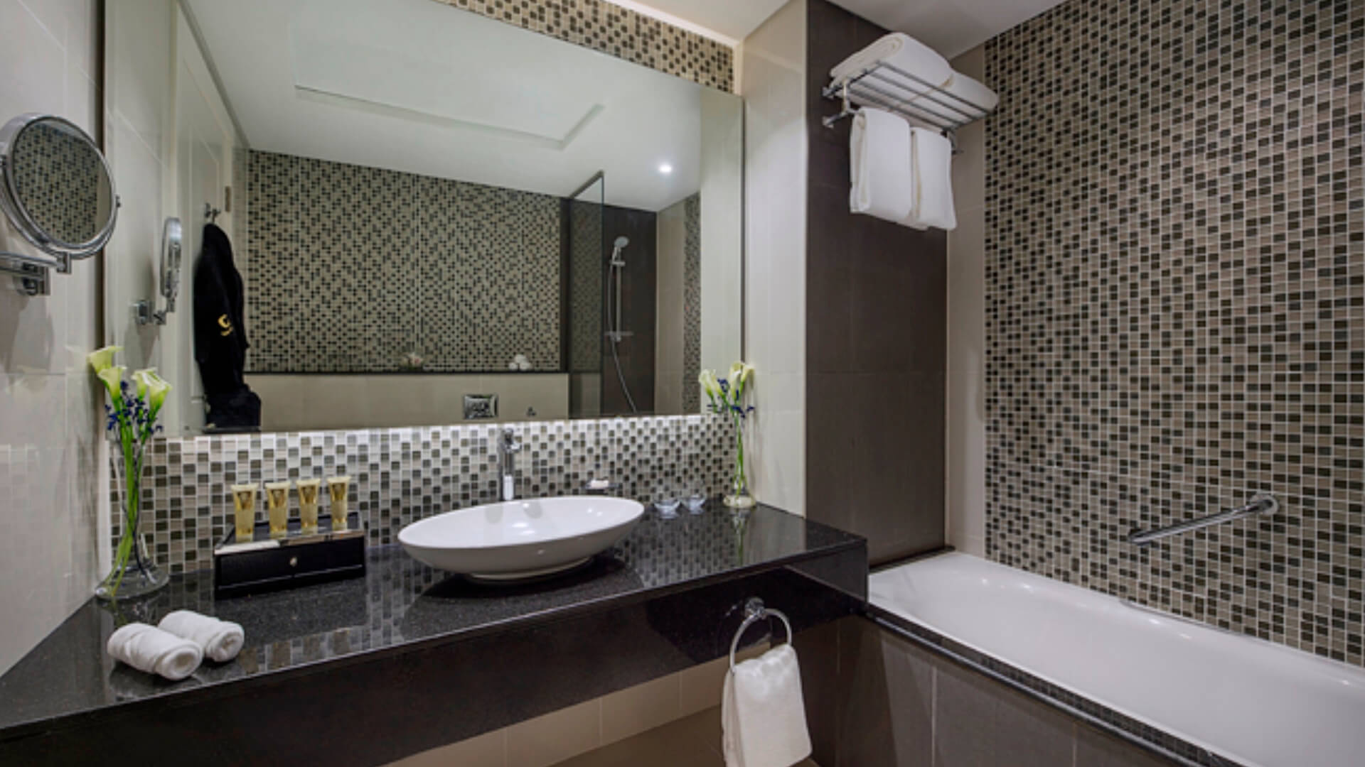 Apartment in Downtown Dubai, Dubai, UAE, 2 bedrooms, 115 sq.m. No. 27319 - 4