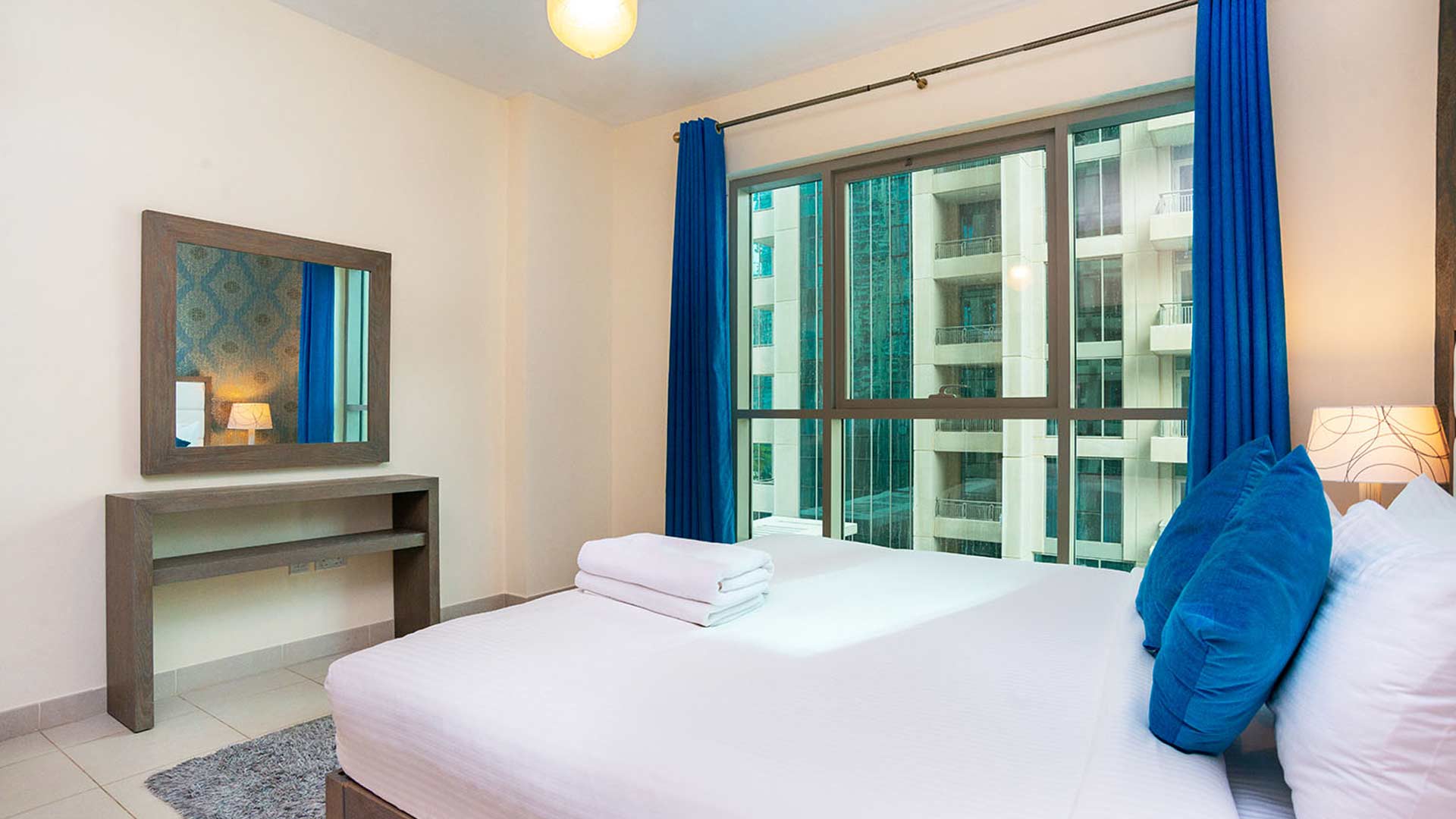 Apartment in Downtown Dubai, Dubai, UAE, 1 bedroom, 119 sq.m. No. 27344 - 1