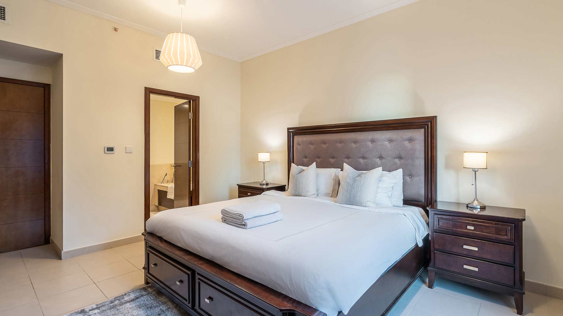 Apartment in Downtown Dubai, Dubai, UAE, 2 bedrooms, 154 sq.m. No. 27496 - 3