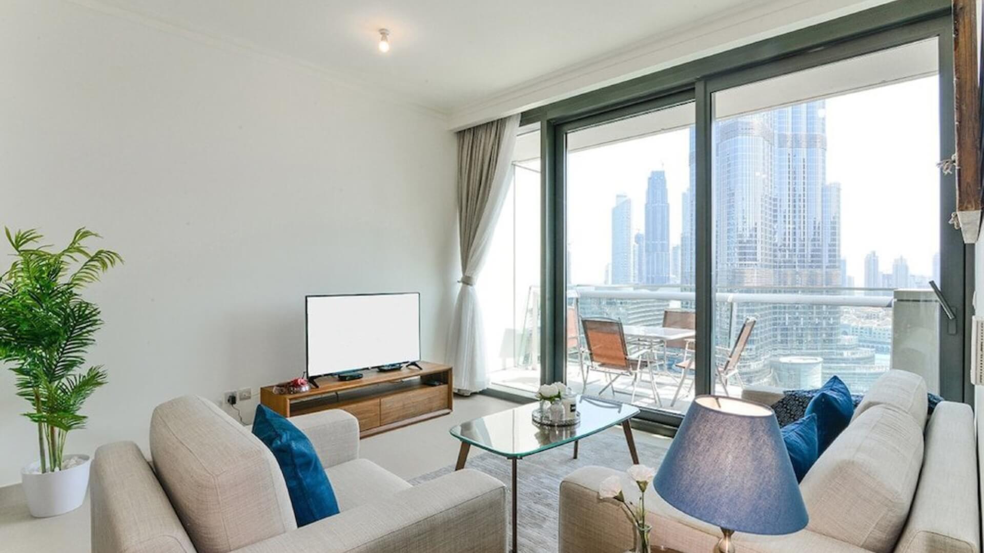 Apartment in Downtown Dubai, Dubai, UAE, 3 bedrooms, 191 sq.m. No. 27302 - 1
